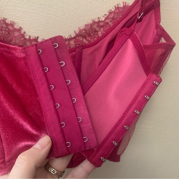 Victoria’s Secret Unlined Lace-Up Velvet Corset Top Size Medium New NWT - Picture 6 of 11